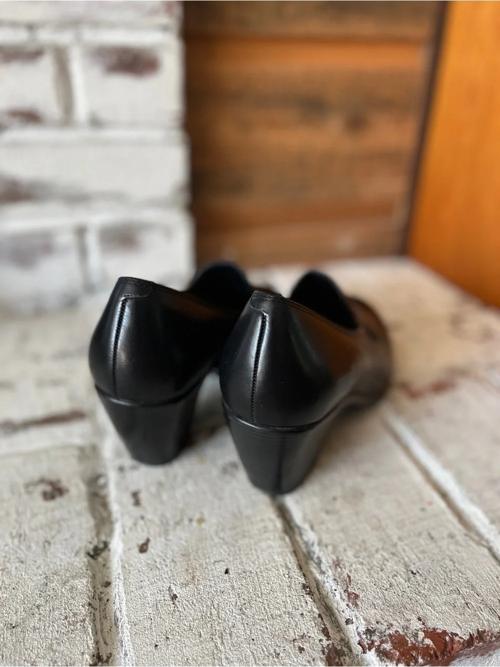 Dansko 38 Black Leather Women’s Slip-On Heeled Shoes